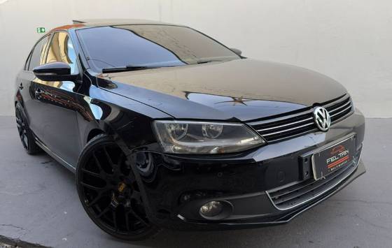 VOLKSWAGEN JETTA 2.0 COMFORTLINE FLEX 4P TIPTRONIC